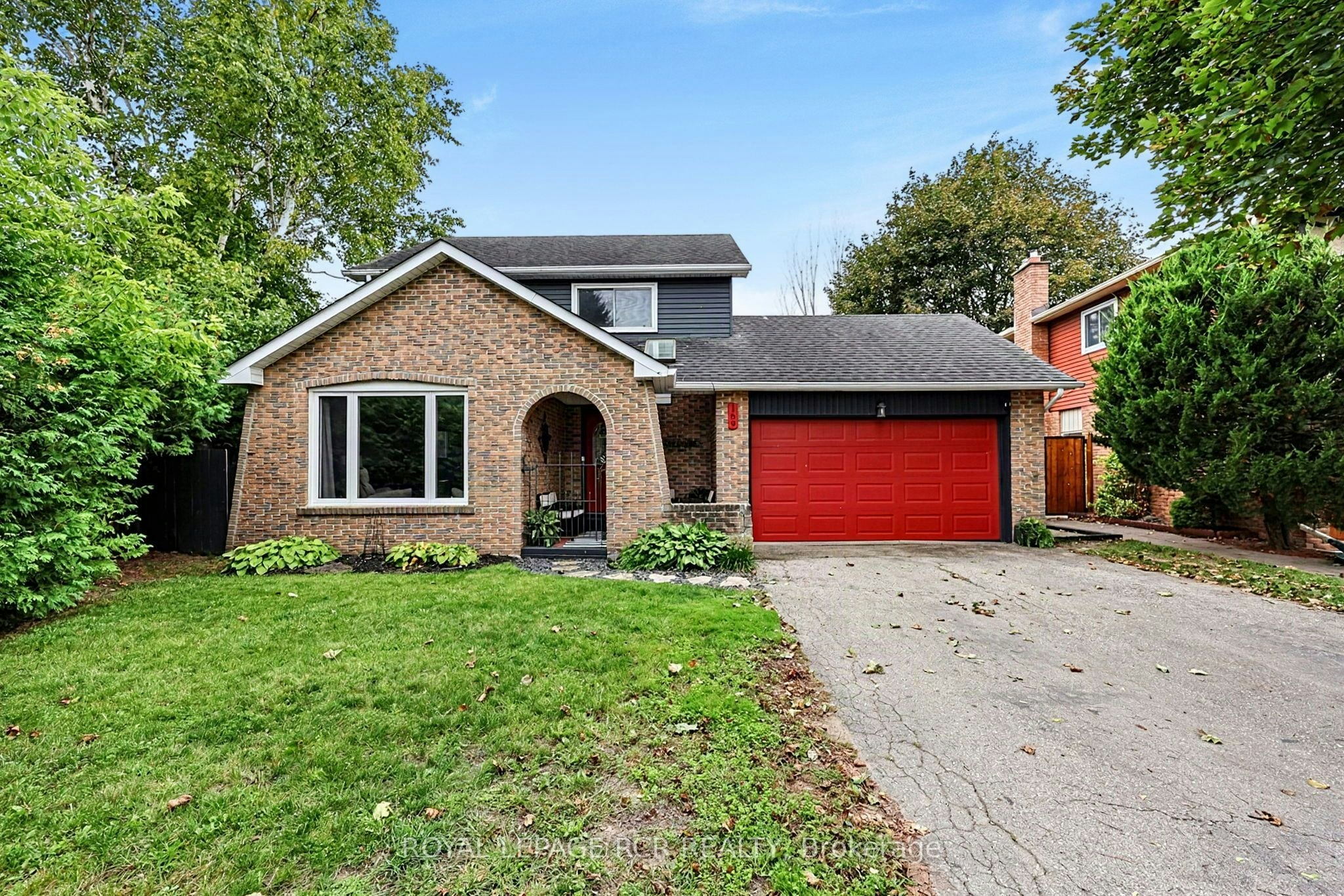 169 Mackenzie Street, New Tecumseth, ON, L9R 1B8