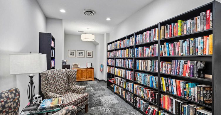 312-100 Observatory Lane, Richmond Hill, ON, L4C 1T4 - 8