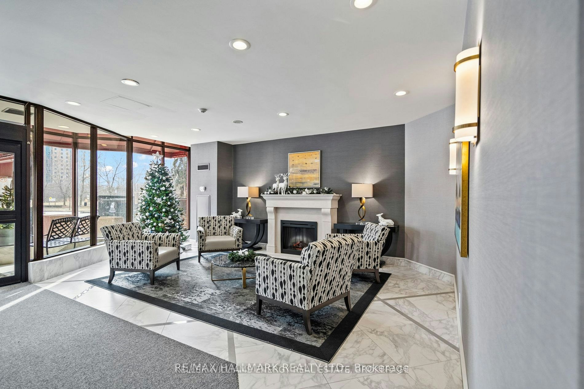 312-100 Observatory Lane, Richmond Hill, ON, L4C 1T4 - 9