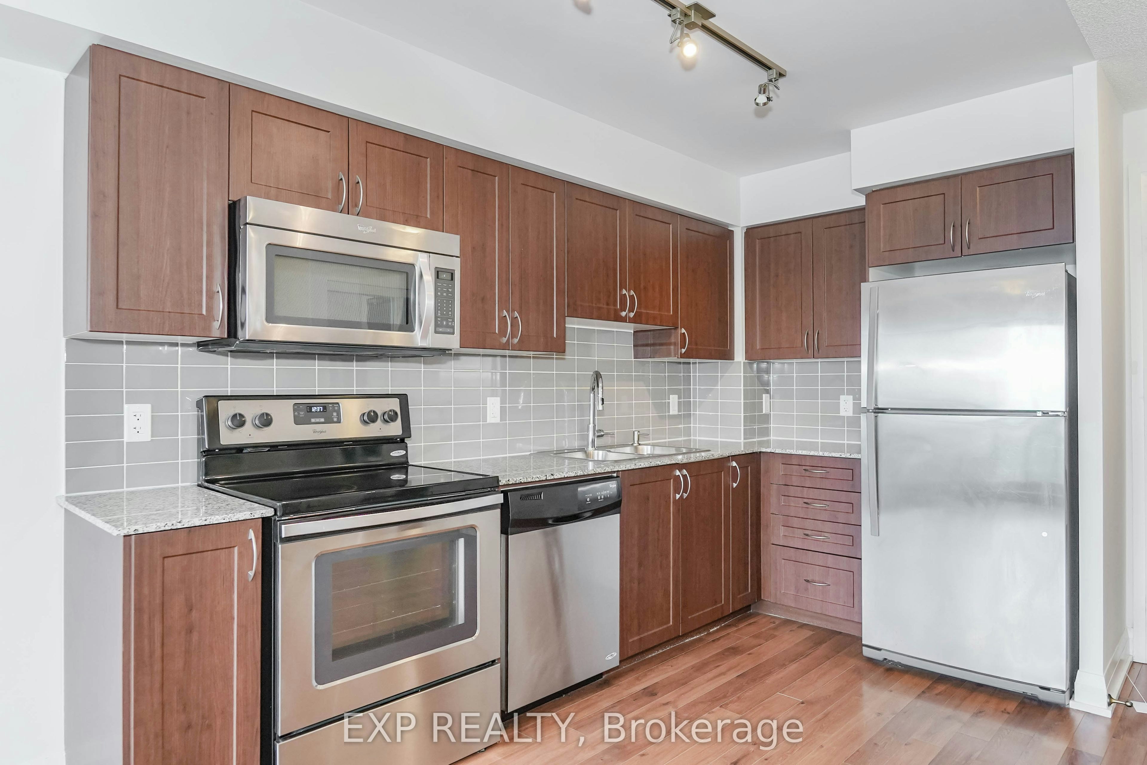 908-376 Highway 7 Street E, Richmond Hill, ON, L4B 0C7 - 14
