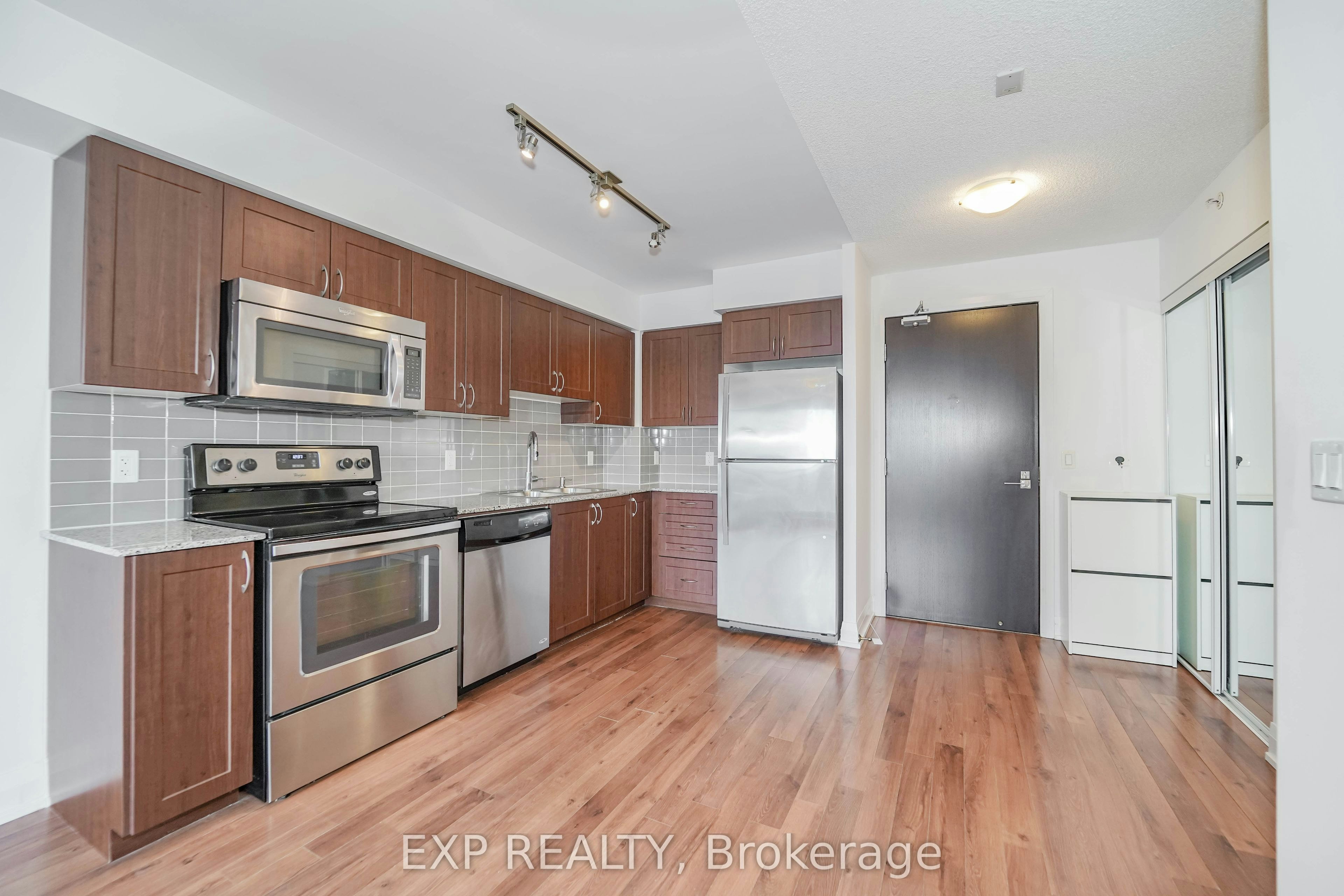 908-376 Highway 7 Street E, Richmond Hill, ON, L4B 0C7 - 15