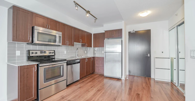 908-376 Highway 7 Street E, Richmond Hill, ON, L4B 0C7 - 15