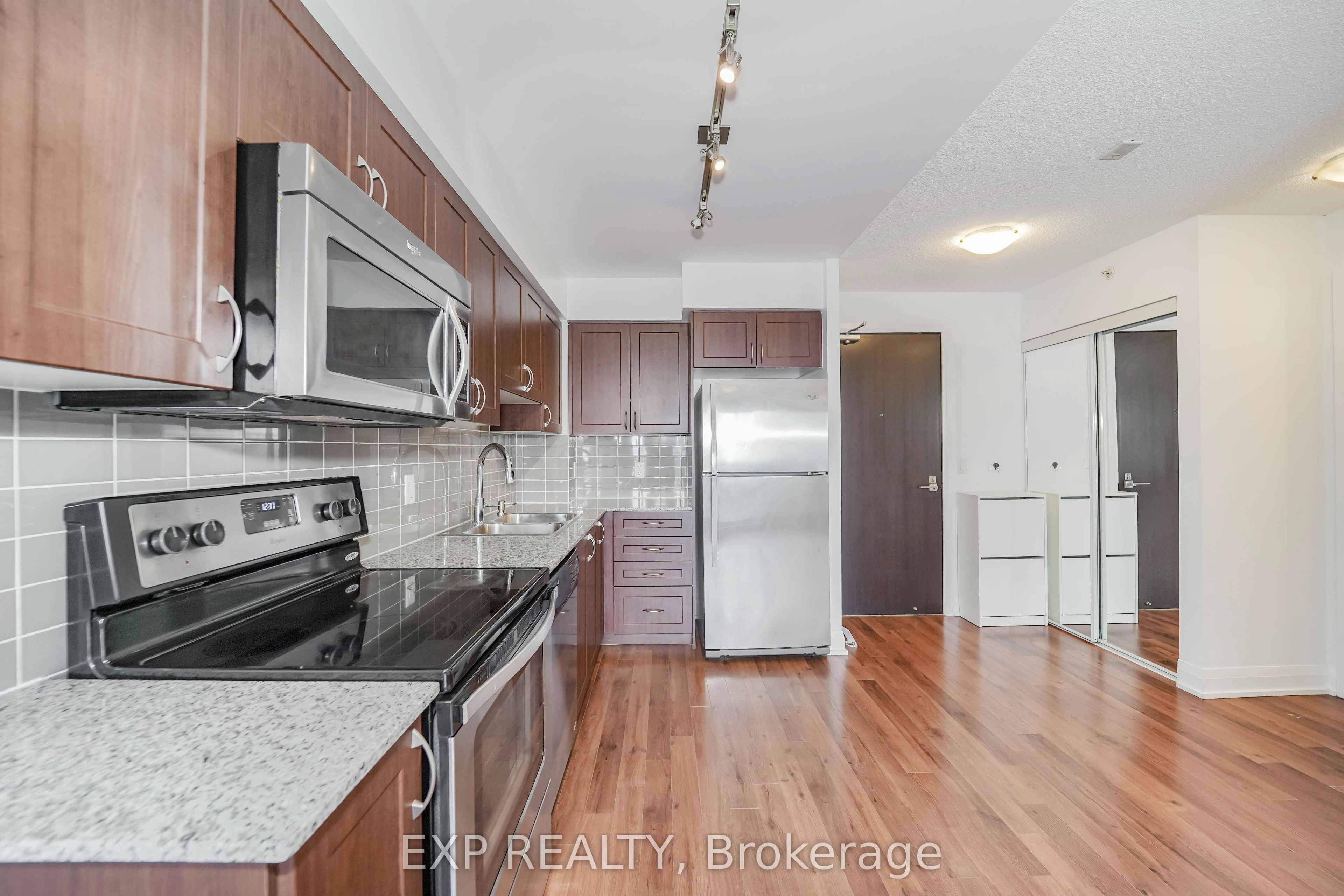 908-376 Highway 7 Street E, Richmond Hill, ON, L4B 0C7 - 13