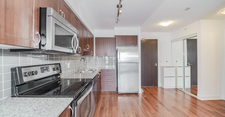 908-376 Highway 7 Street E, Richmond Hill, ON, L4B 0C7 - 13