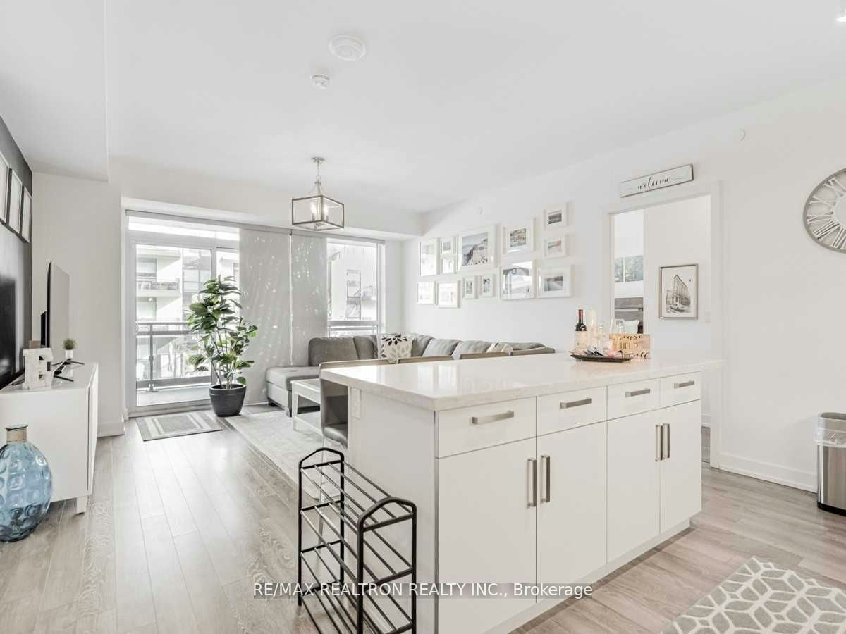 C206-301 Sea Ray Avenue, Innisfil, ON, L9S 0L9