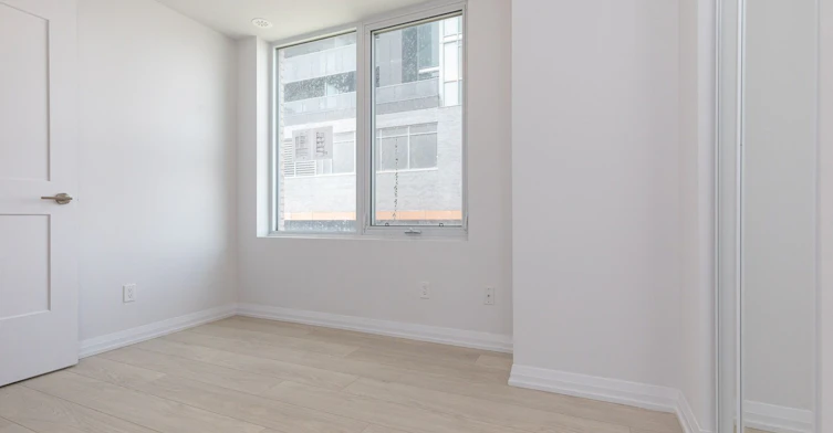 TH - 1-1010 Portage Parkway, Vaughan, ON, L4K 0K3 - 13