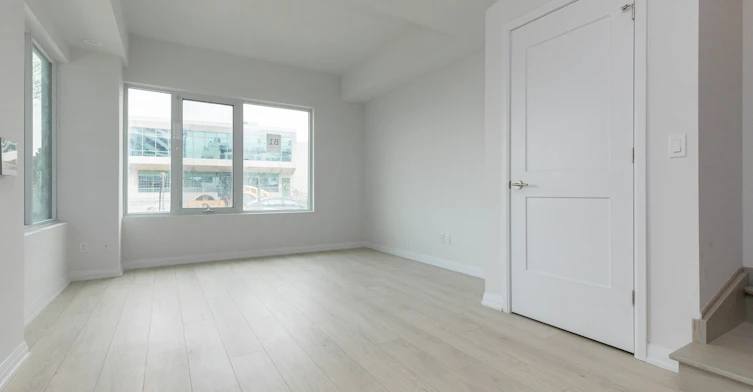 TH - 1-1010 Portage Parkway, Vaughan, ON, L4K 0K3 - 8