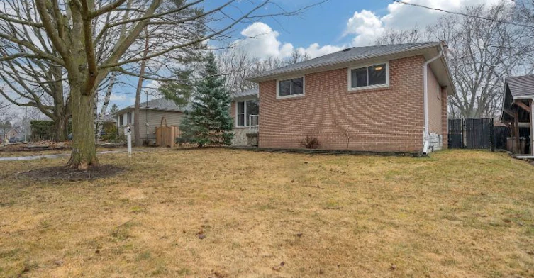 Main Floor-38 Jasper Drive, Aurora, ON, L4G 3B9 - 14