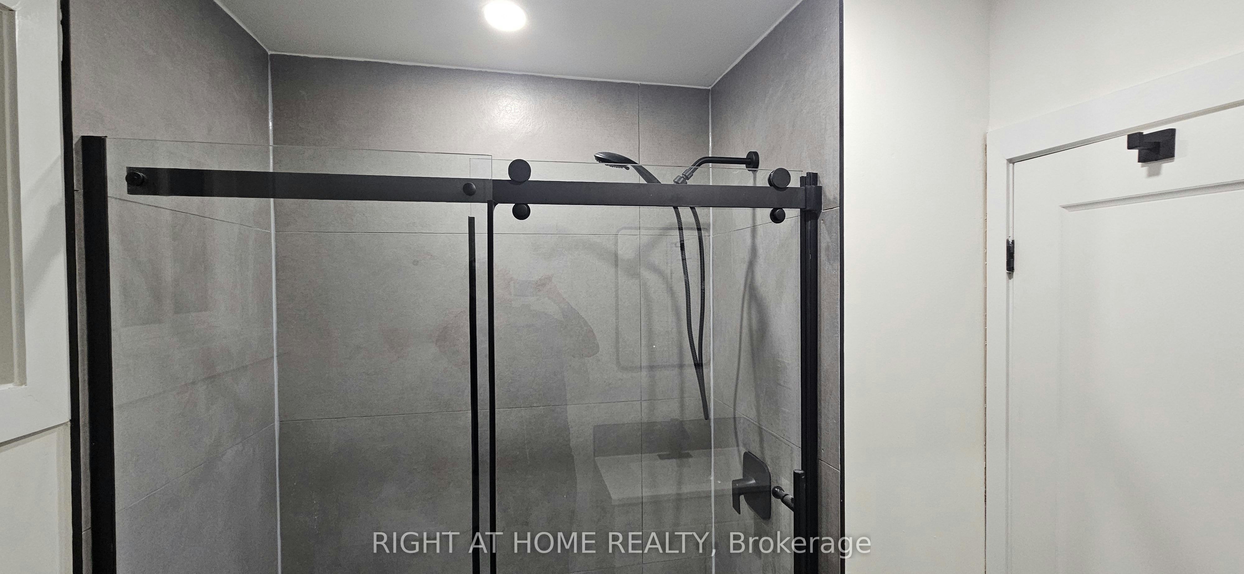 Main Floor-38 Jasper Drive, Aurora, ON, L4G 3B9 - 6