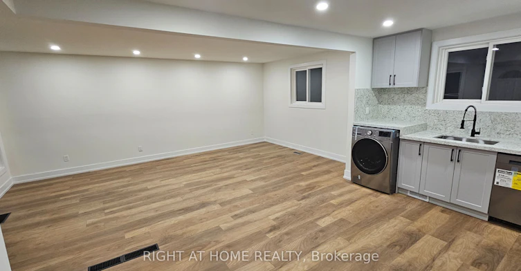Main Floor-38 Jasper Drive, Aurora, ON, L4G 3B9
