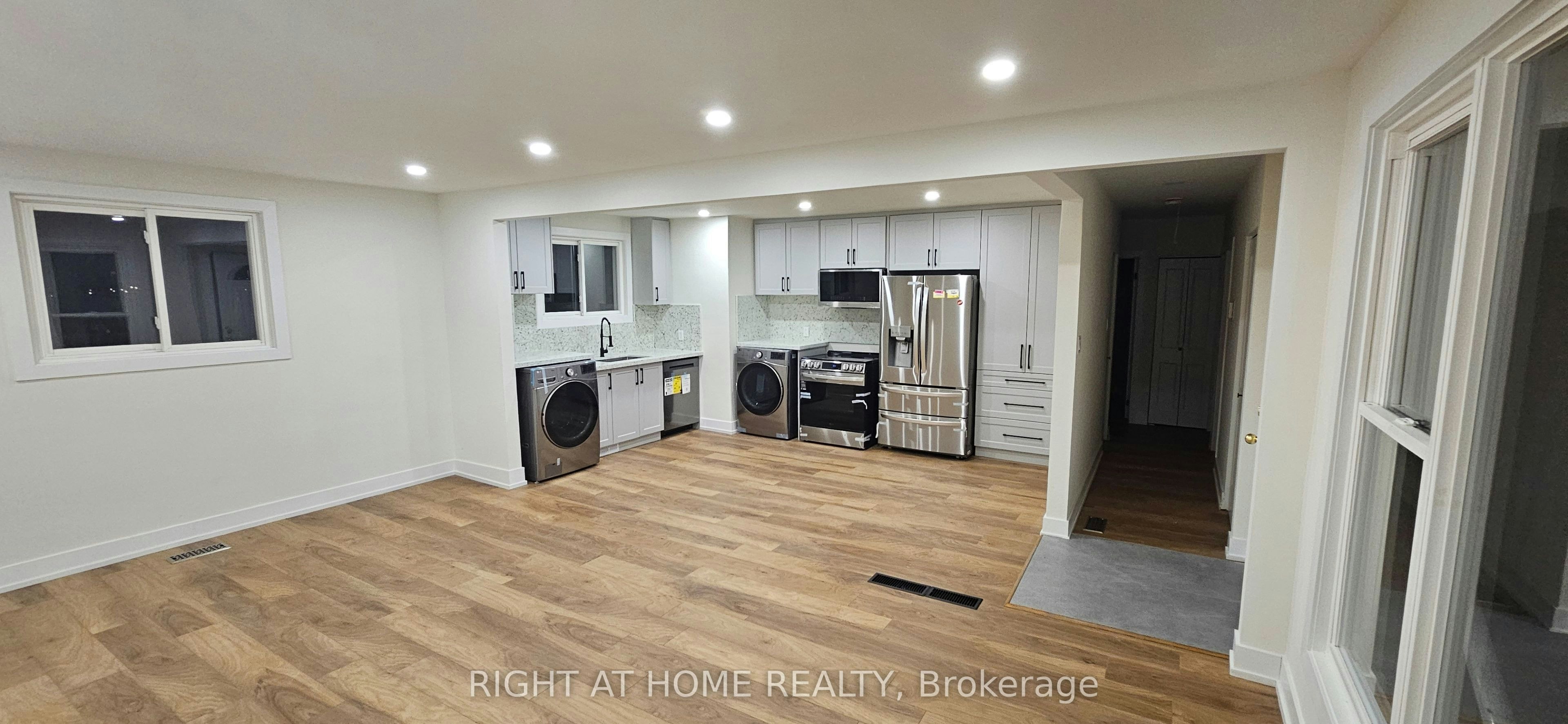 Main Floor-38 Jasper Drive, Aurora, ON, L4G 3B9 - 2