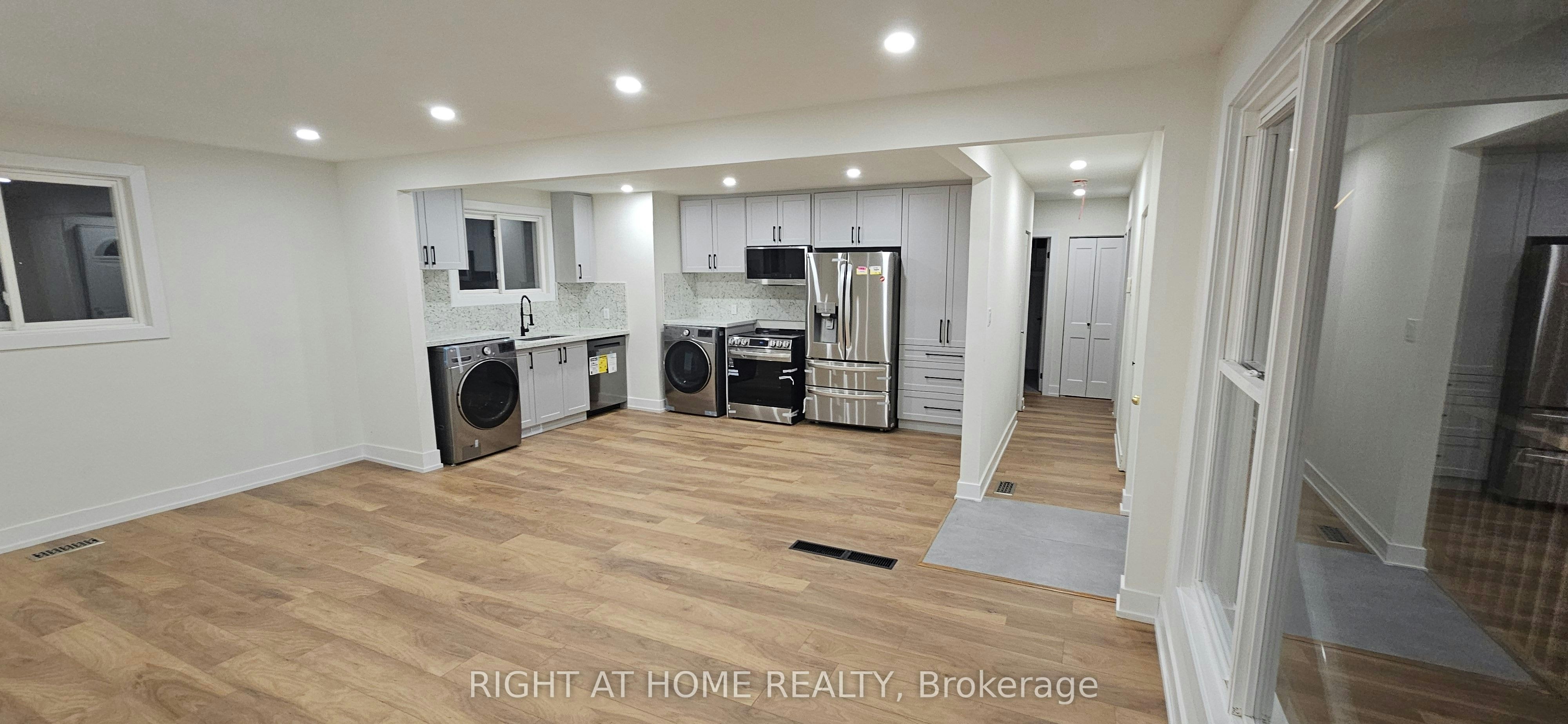 Main Floor-38 Jasper Drive, Aurora, ON, L4G 3B9 - 3