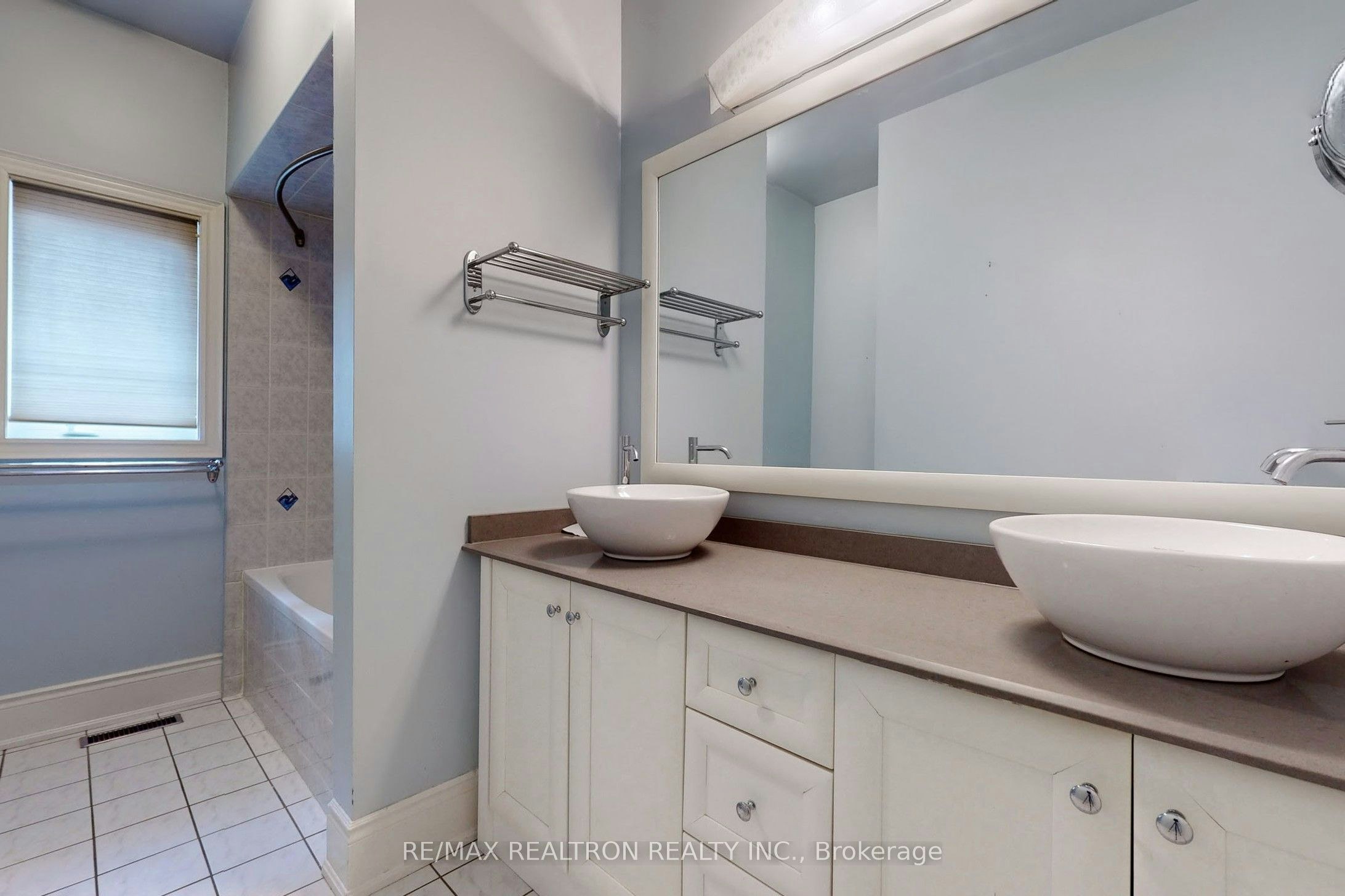 1021 Ivsbridge Boulevard, Newmarket, ON, L3X 1N7 - 23