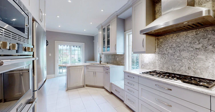 1021 Ivsbridge Boulevard, Newmarket, ON, L3X 1N7 - 12