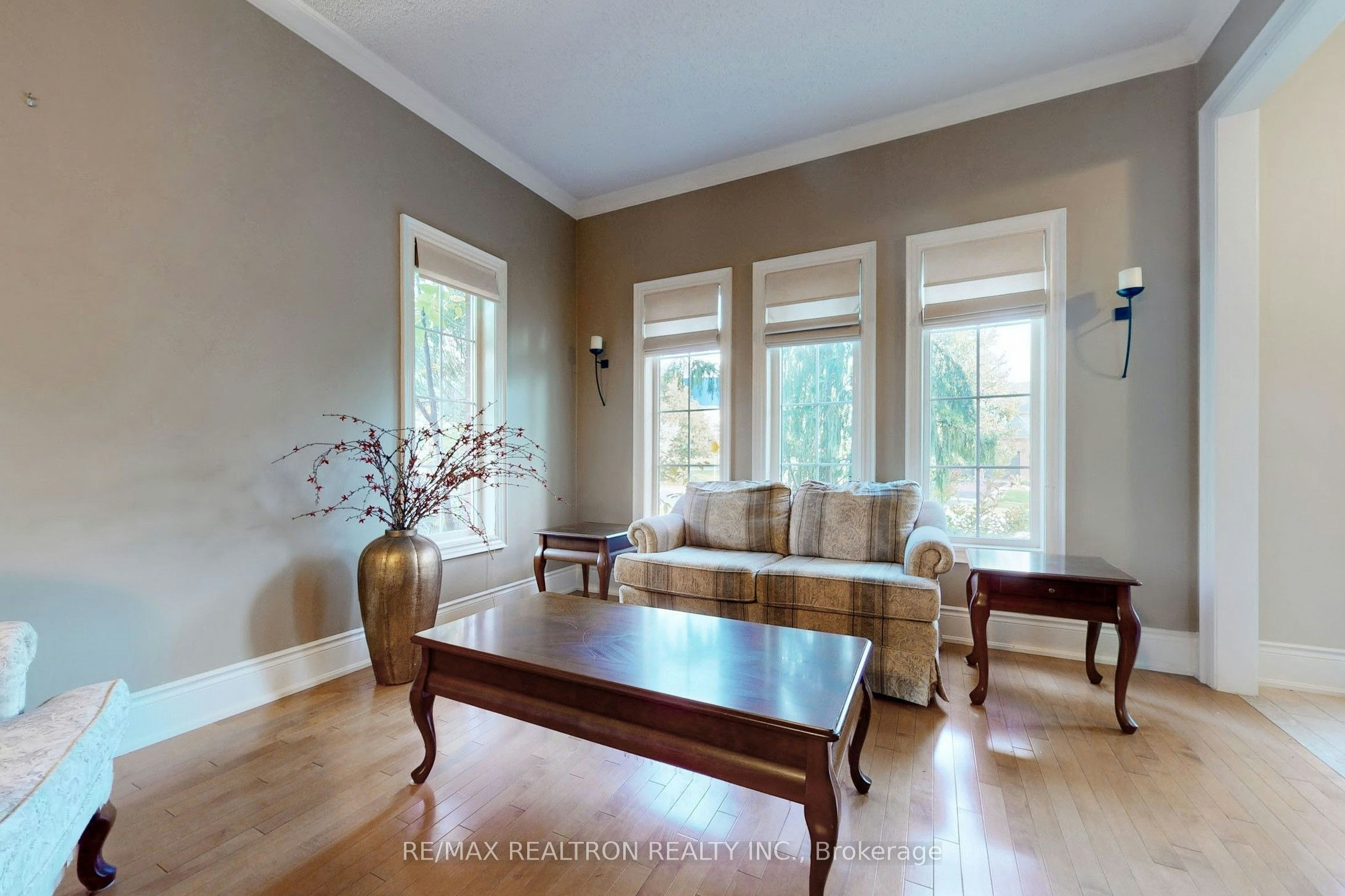 1021 Ivsbridge Boulevard, Newmarket, ON, L3X 1N7 - 5