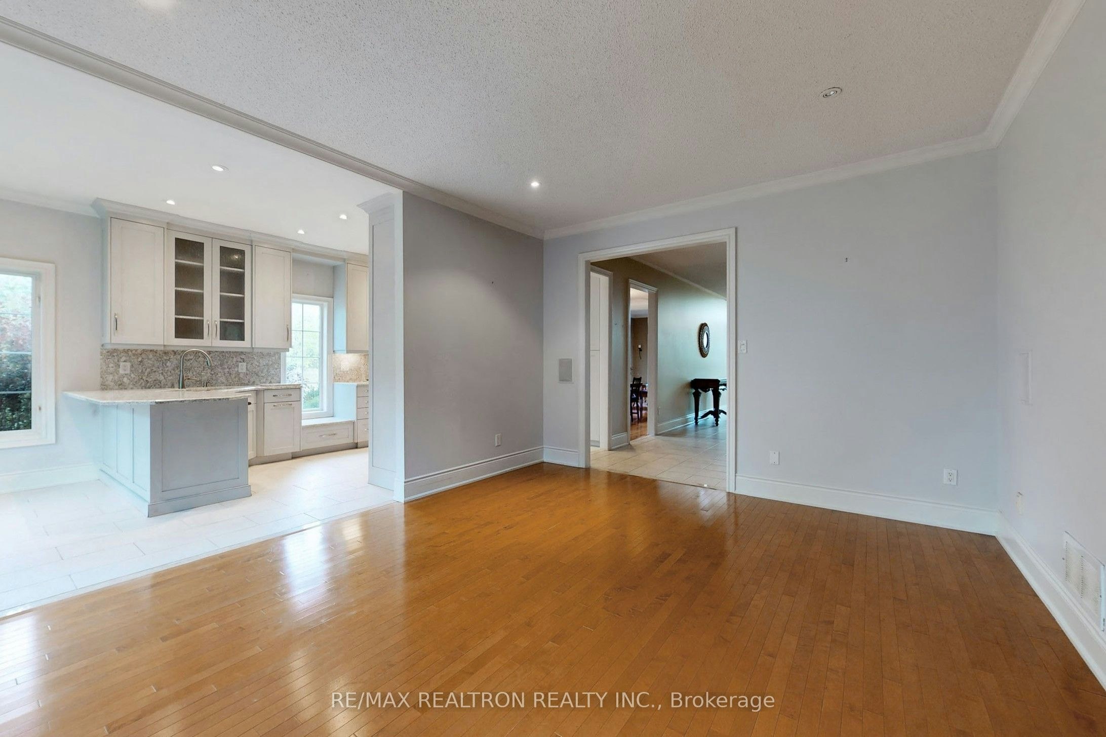 1021 Ivsbridge Boulevard, Newmarket, ON, L3X 1N7 - 10