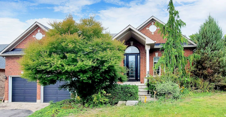 1021 Ivsbridge Boulevard, Newmarket, ON, L3X 1N7 - 2