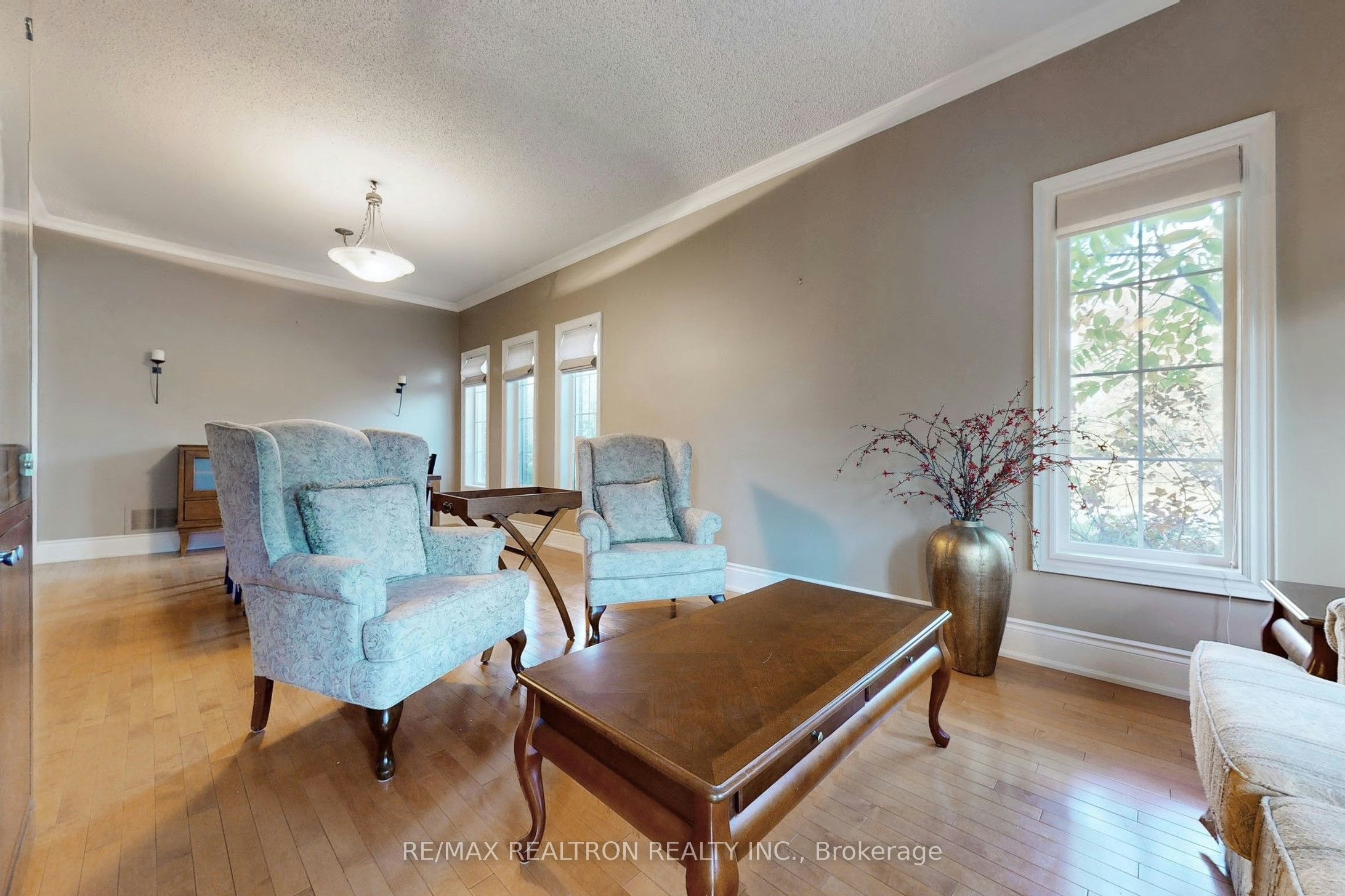 1021 Ivsbridge Boulevard, Newmarket, ON, L3X 1N7 - 6