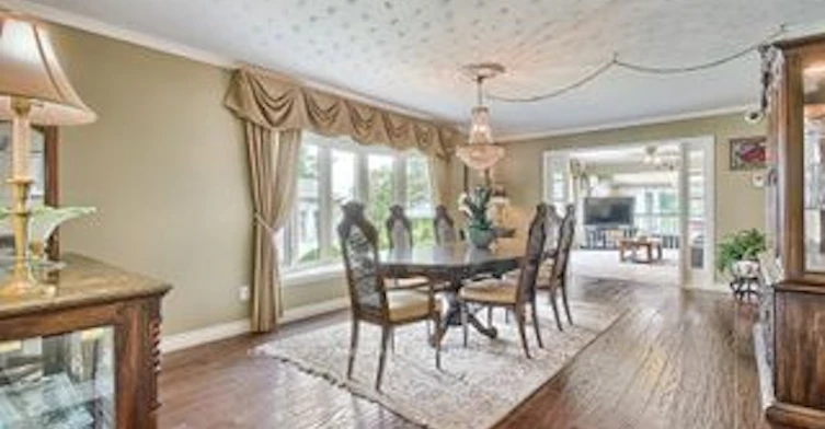 44 Shirlea Boulevard, Georgina, ON, L4P 1K9 - 2