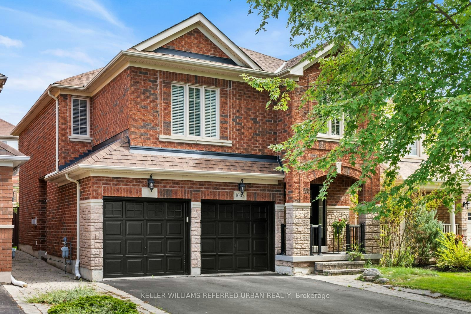 1002 Oaktree Crescent, Newmarket, ON, L3X 2Z3