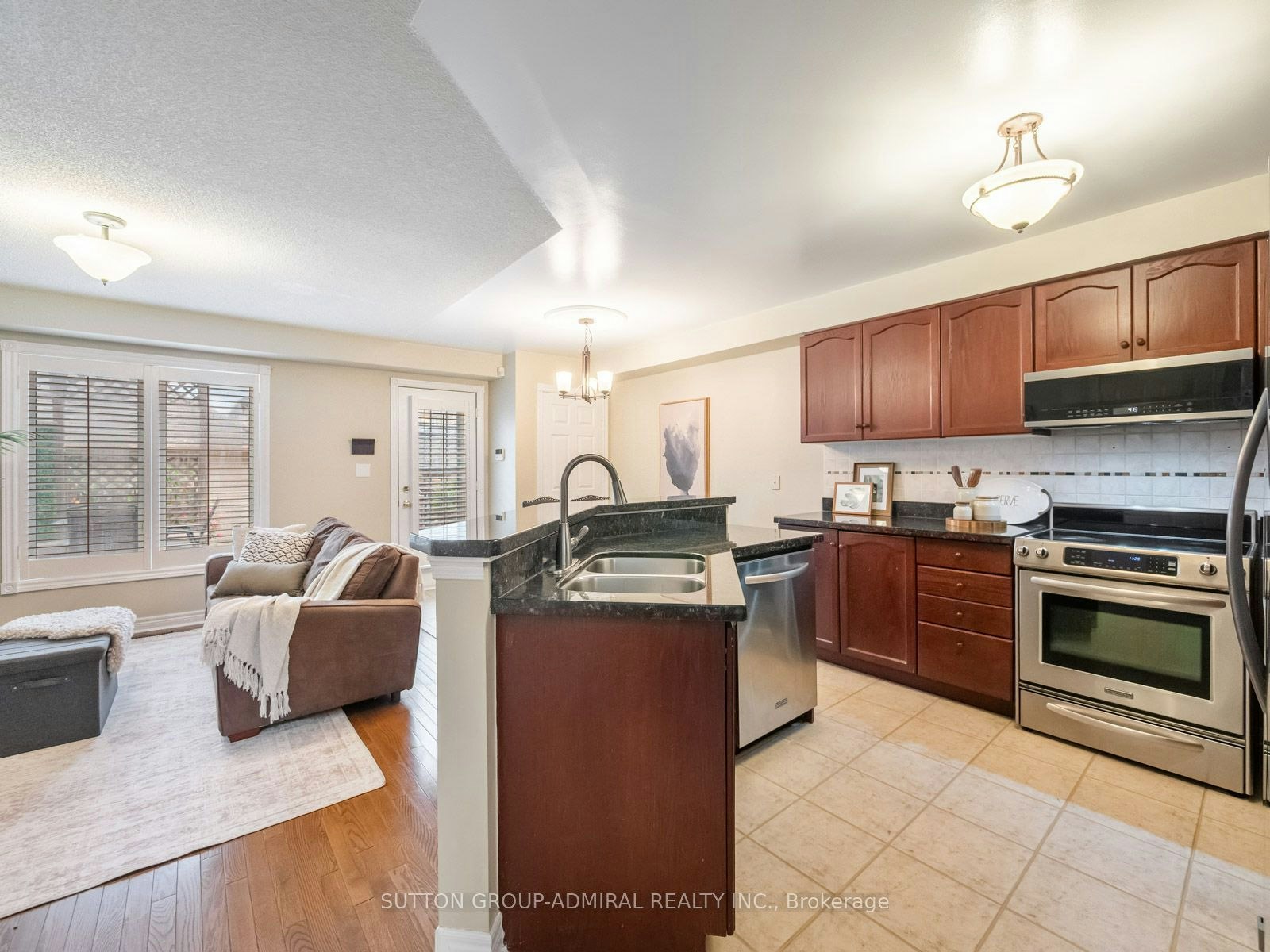 103 America Avenue, Vaughan, ON, L6A 2X8 - 9