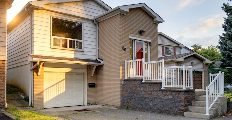 60 Snowshoe Crescent, Markham, ON, L3T 4M6 - 3