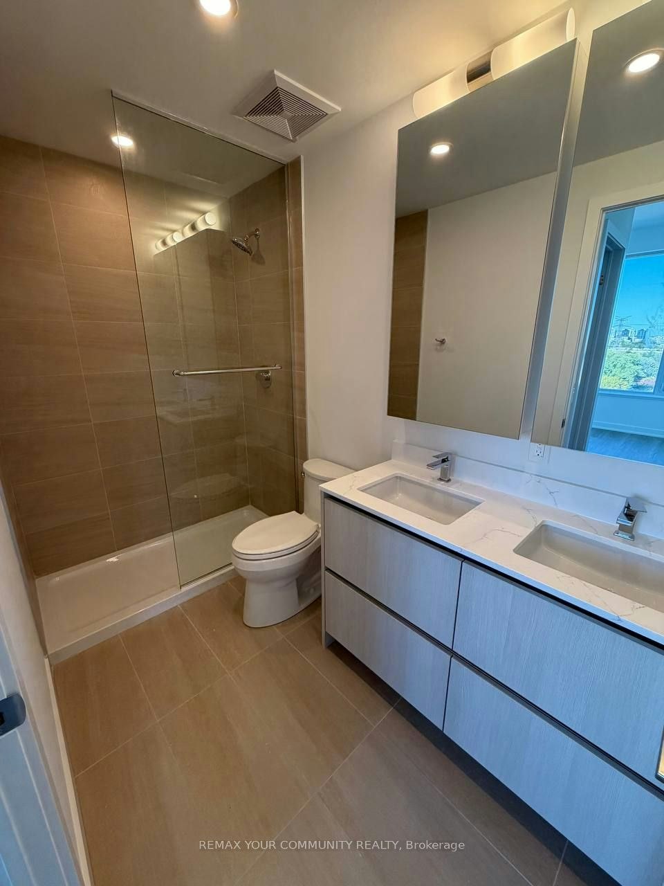 905-8188 Yonge Street W, Vaughan, ON, L4J 1W5 - 14