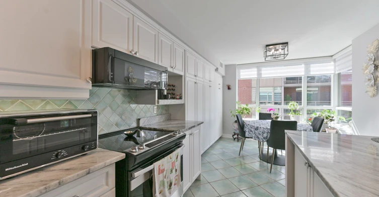 213-85 The Boardwalk Way, Markham, ON, L6E 1B9 - 15