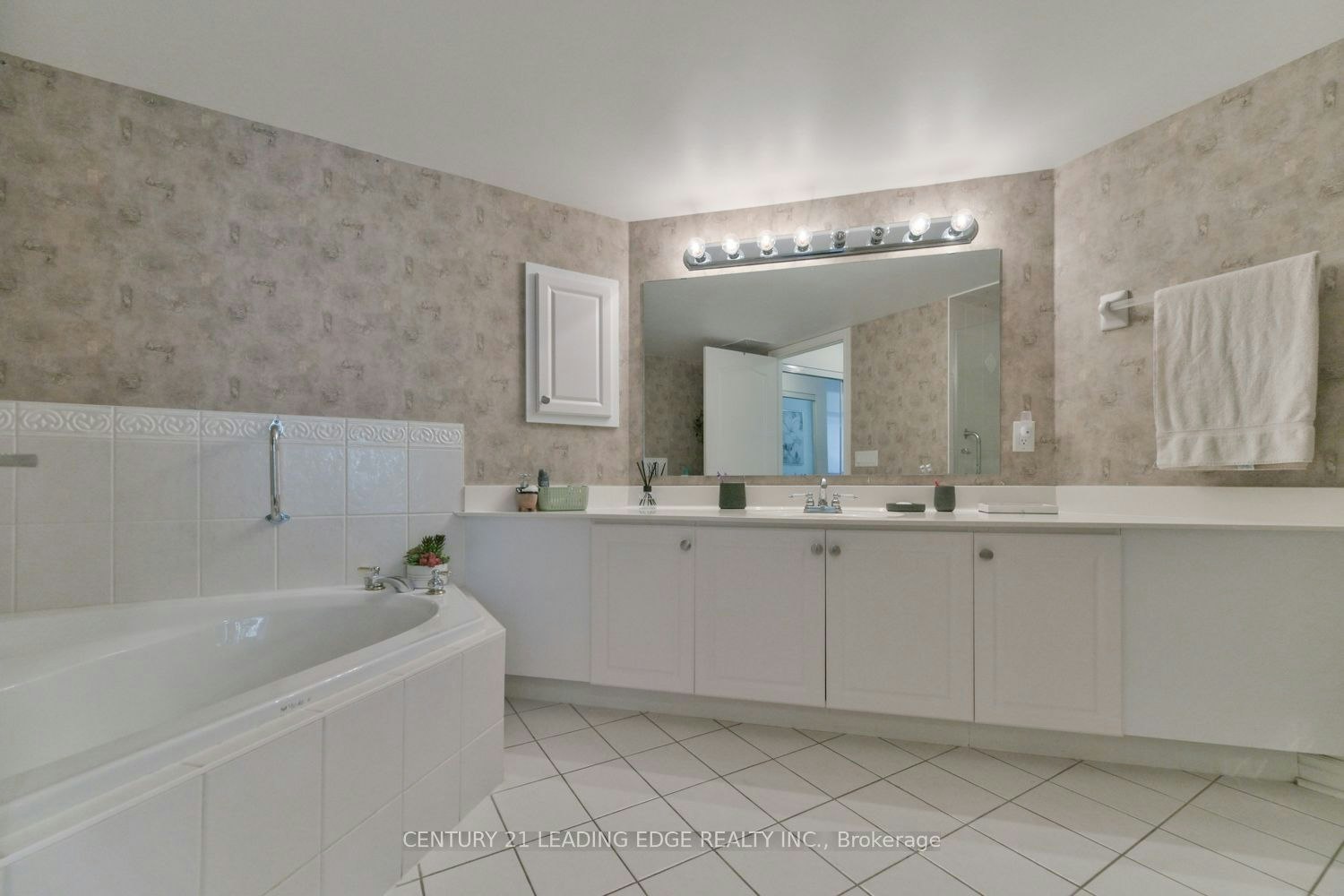 213-85 The Boardwalk Way, Markham, ON, L6E 1B9 - 33