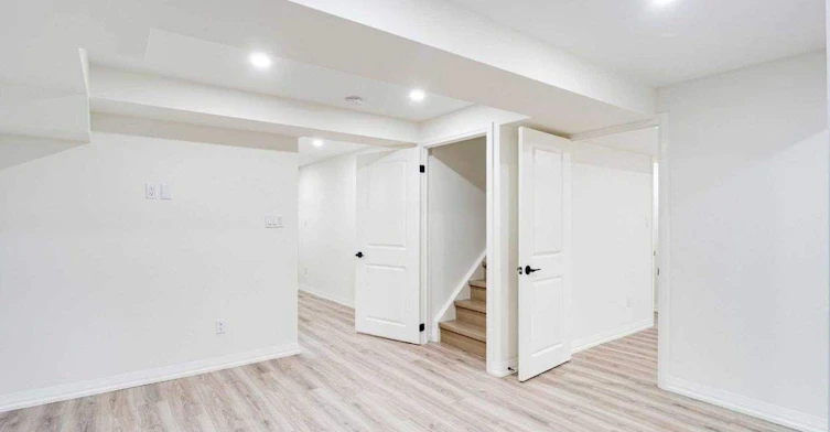 Lower-121 Timberwolf Crescent, Vaughan, ON, L4H 2W1 - 2