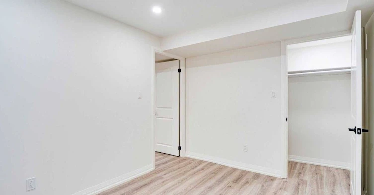 Lower-121 Timberwolf Crescent, Vaughan, ON, L4H 2W1 - 7