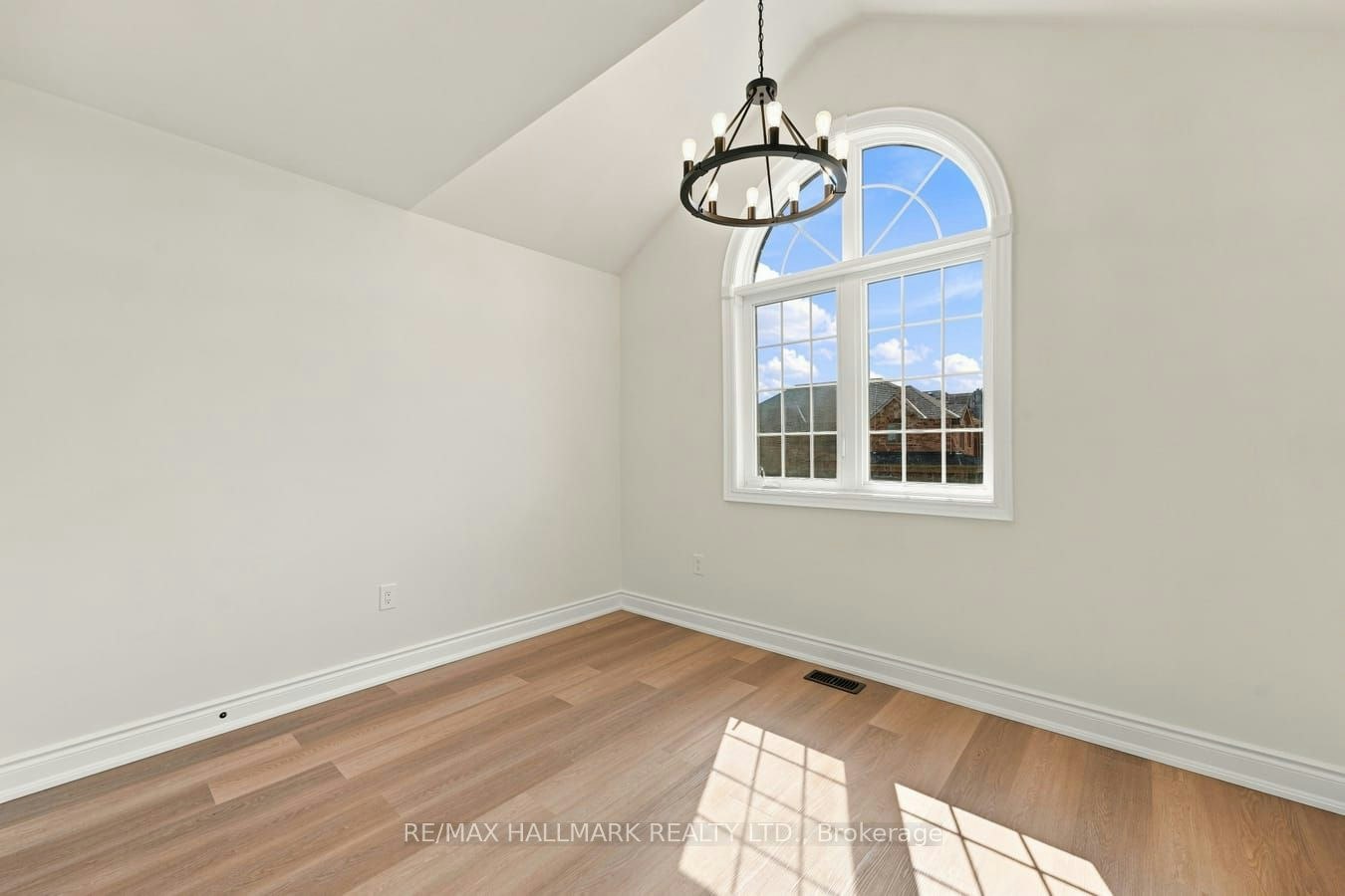 310 Miller Park Avenue, Bradford West Gwillimbury, ON, L3Z 0X8 - 31