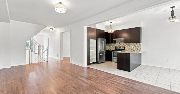 310 Miller Park Avenue, Bradford West Gwillimbury, ON, L3Z 0X8 - 13