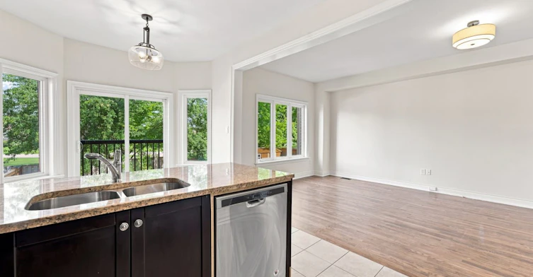 310 Miller Park Avenue, Bradford West Gwillimbury, ON, L3Z 0X8 - 15