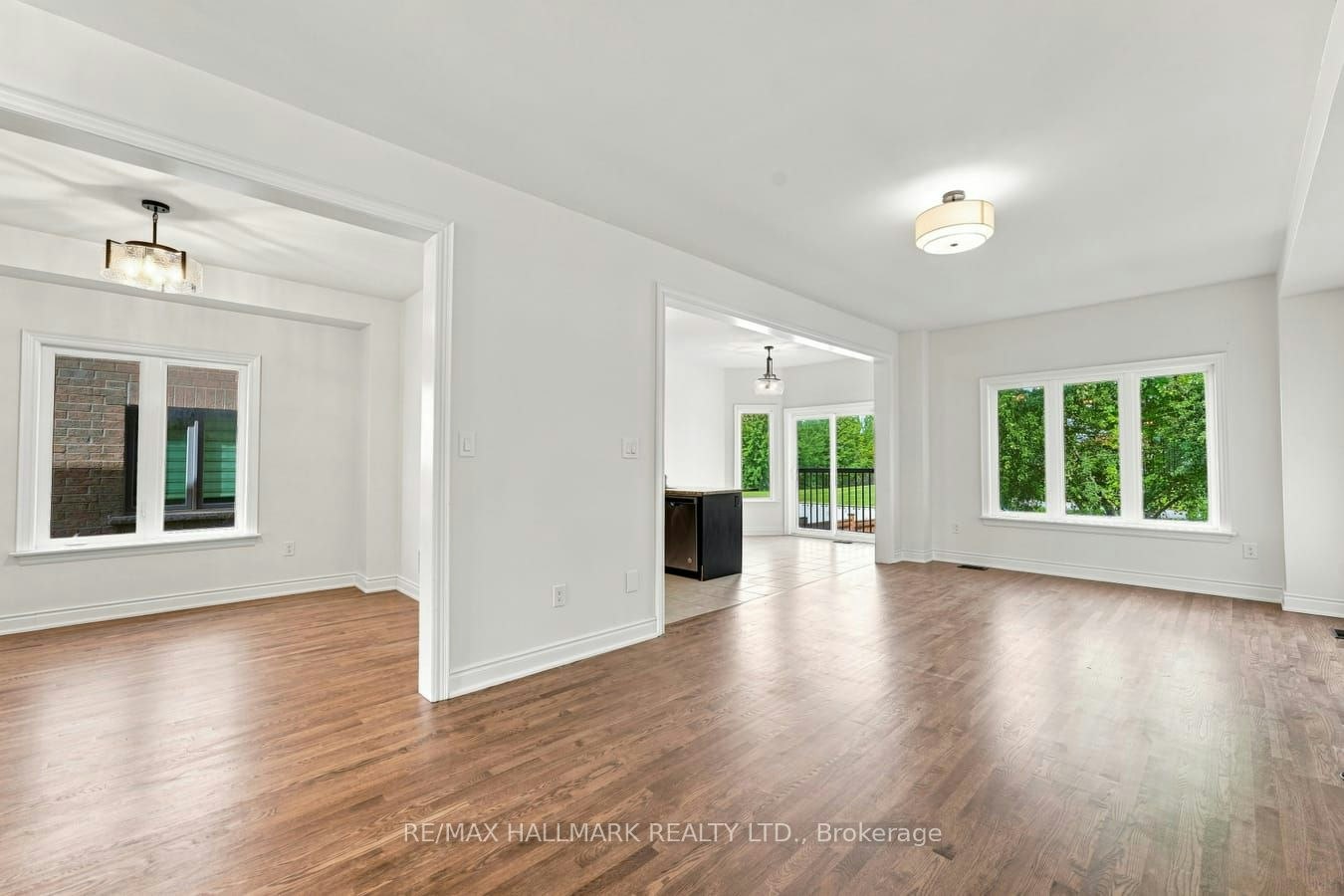 310 Miller Park Avenue, Bradford West Gwillimbury, ON, L3Z 0X8 - 12