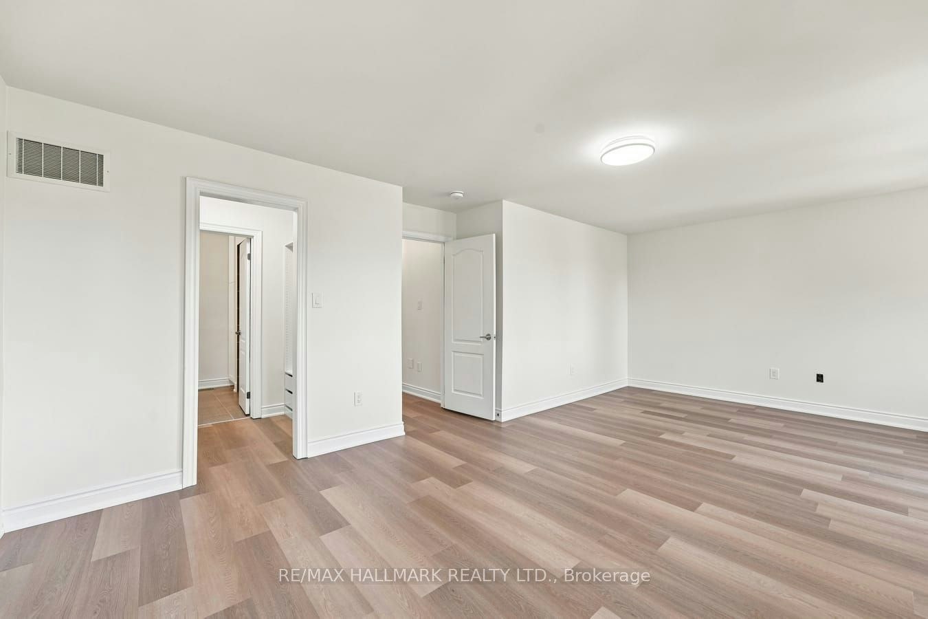 310 Miller Park Avenue, Bradford West Gwillimbury, ON, L3Z 0X8 - 30