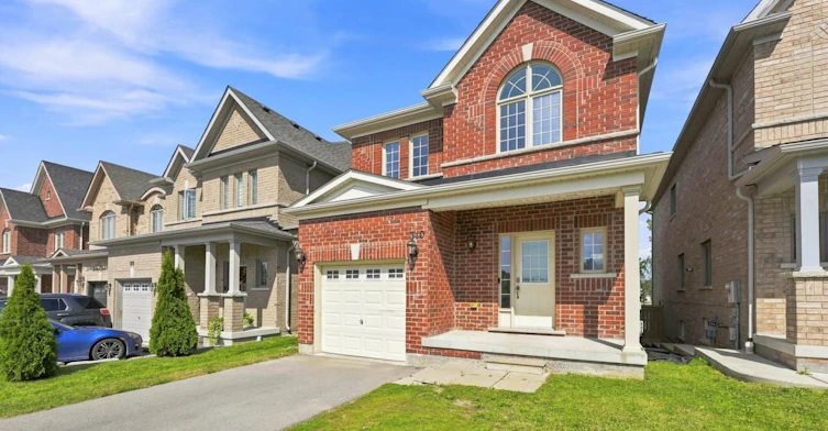 310 Miller Park Avenue, Bradford West Gwillimbury, ON, L3Z 0X8 - 3
