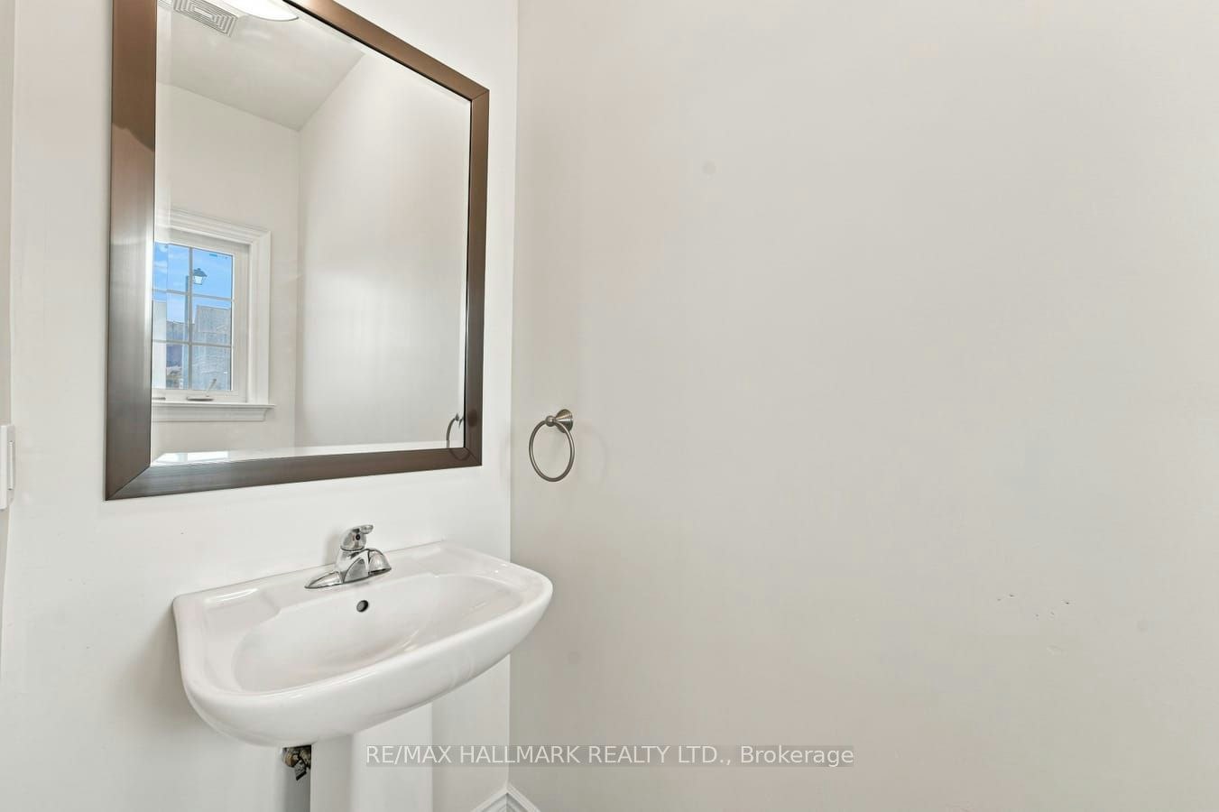 310 Miller Park Avenue, Bradford West Gwillimbury, ON, L3Z 0X8 - 8