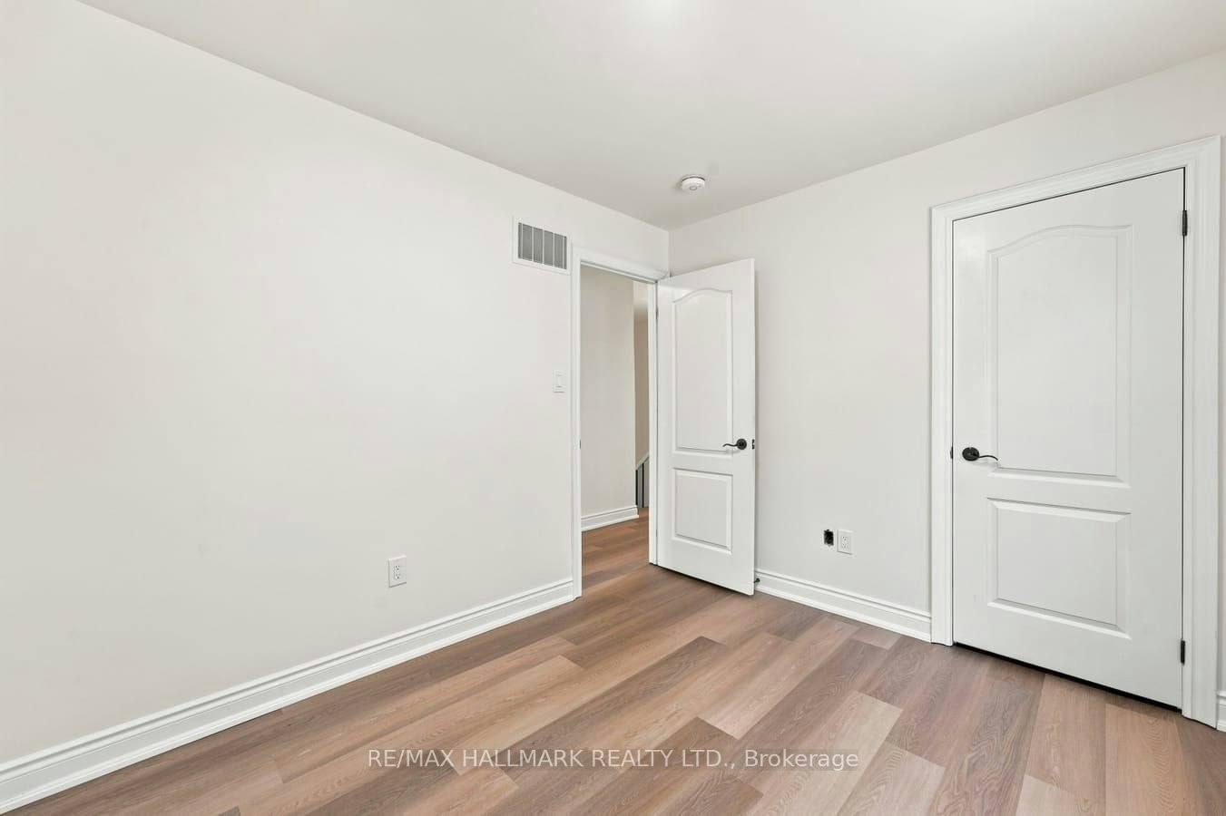 310 Miller Park Avenue, Bradford West Gwillimbury, ON, L3Z 0X8 - 29