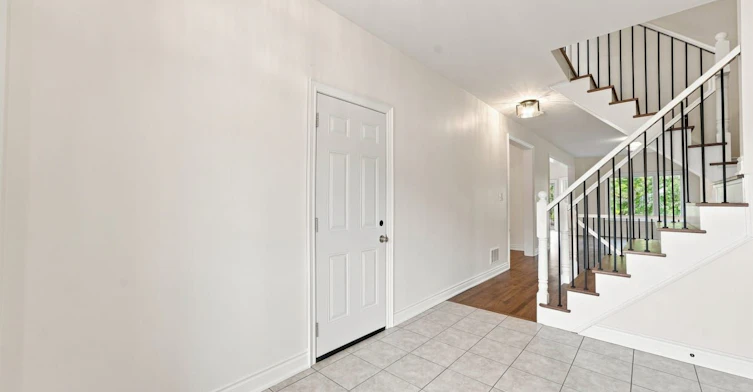310 Miller Park Avenue, Bradford West Gwillimbury, ON, L3Z 0X8 - 5