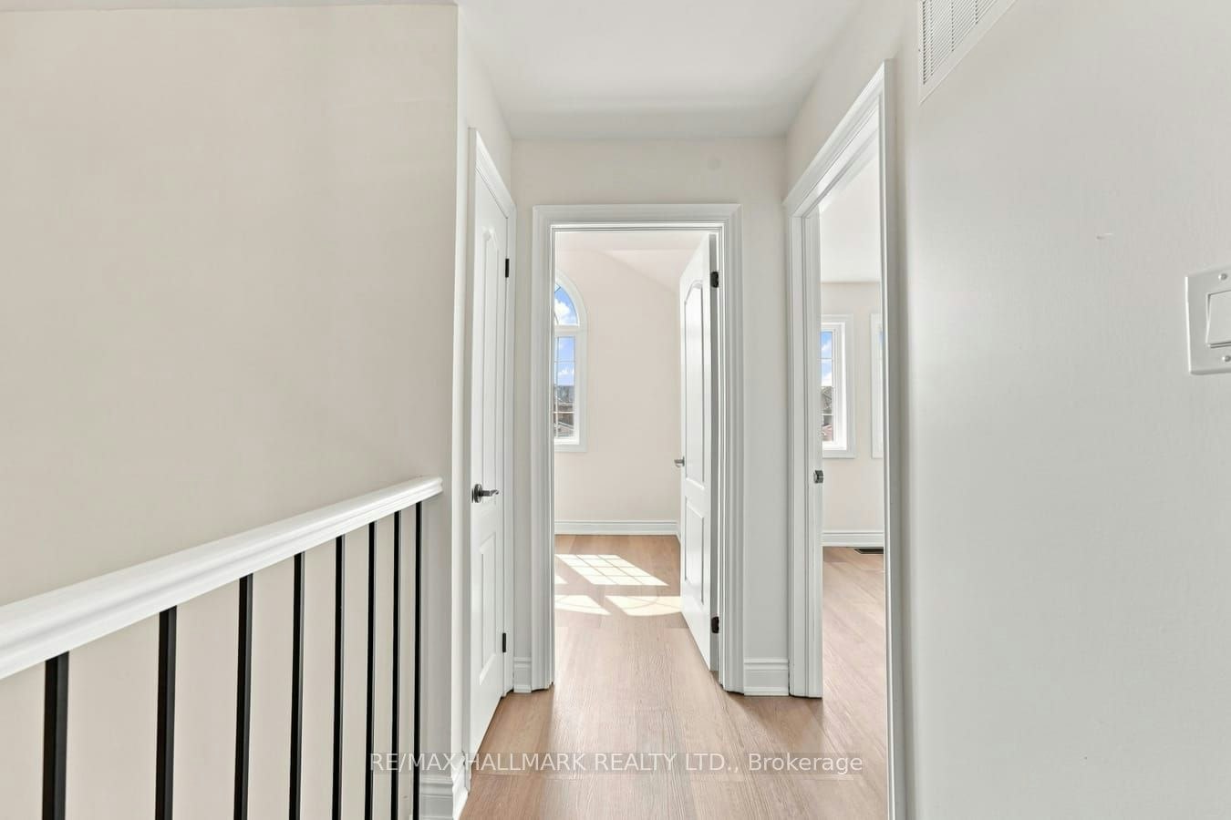 310 Miller Park Avenue, Bradford West Gwillimbury, ON, L3Z 0X8 - 23