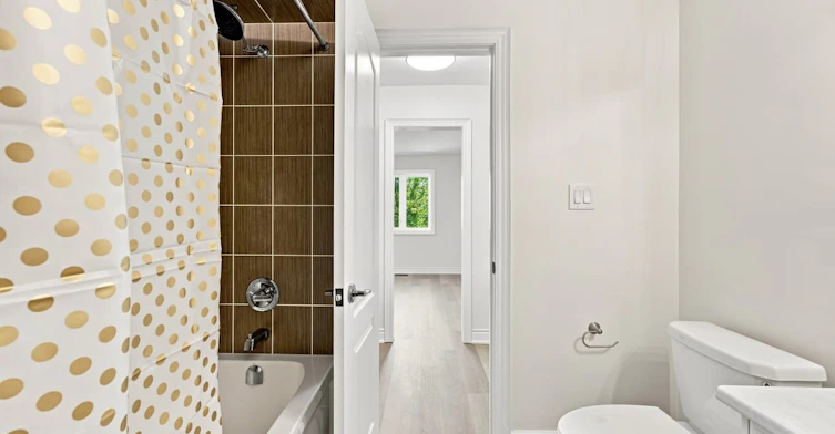 310 Miller Park Avenue, Bradford West Gwillimbury, ON, L3Z 0X8 - 22