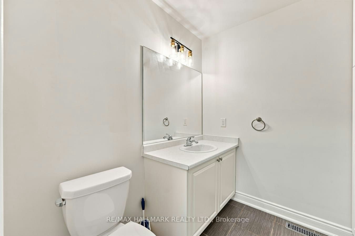 310 Miller Park Avenue, Bradford West Gwillimbury, ON, L3Z 0X8 - 21