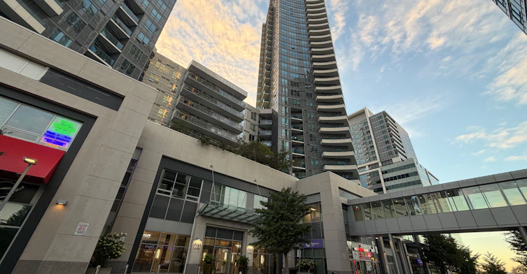 1703-7171 Yonge Street, Vaughan, ON, L3T 0C5 - 2