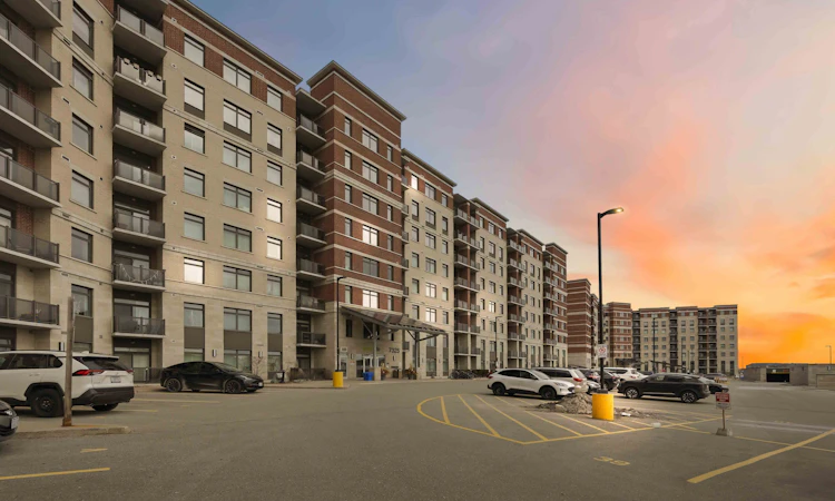 504-7325 Markham Road