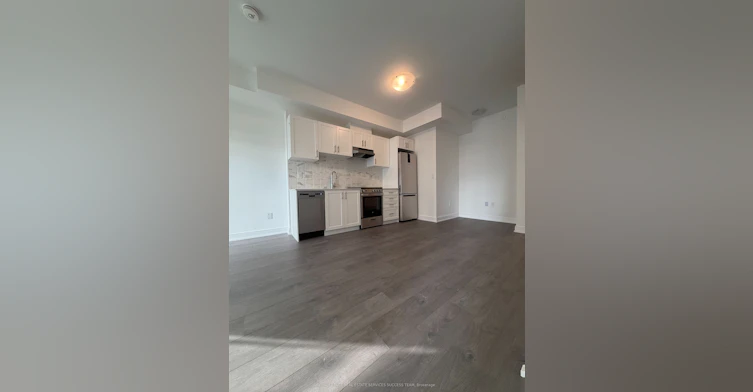 B809-715 Davis Drive, Newmarket, ON, L3Y 0J2 - 2