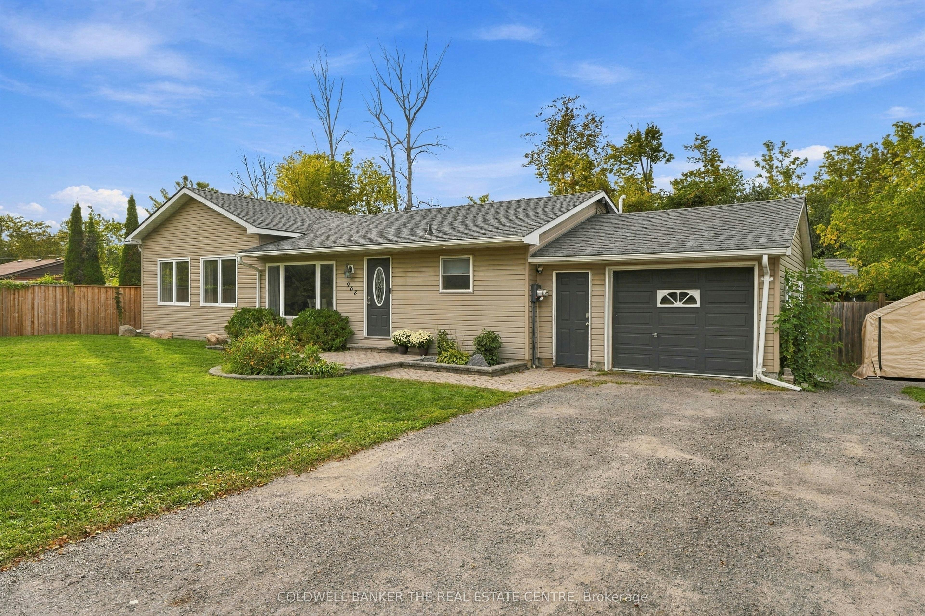 968 Metro Road N, Georgina, ON, L4P 3E9