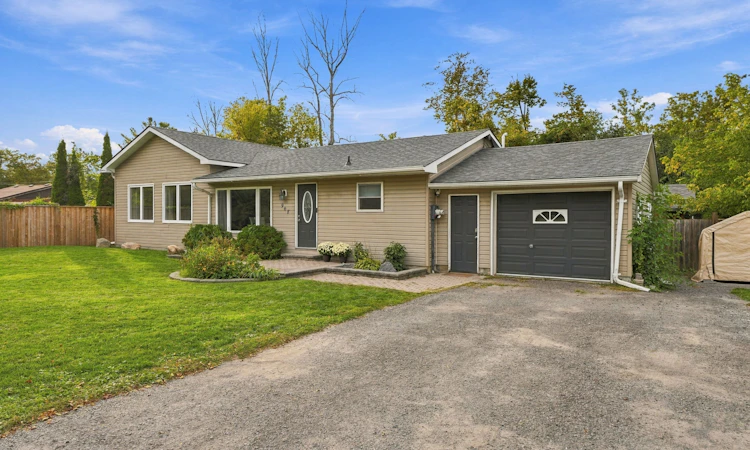 968 Metro Road N