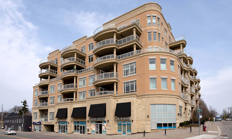 313-15277 Yonge Street S