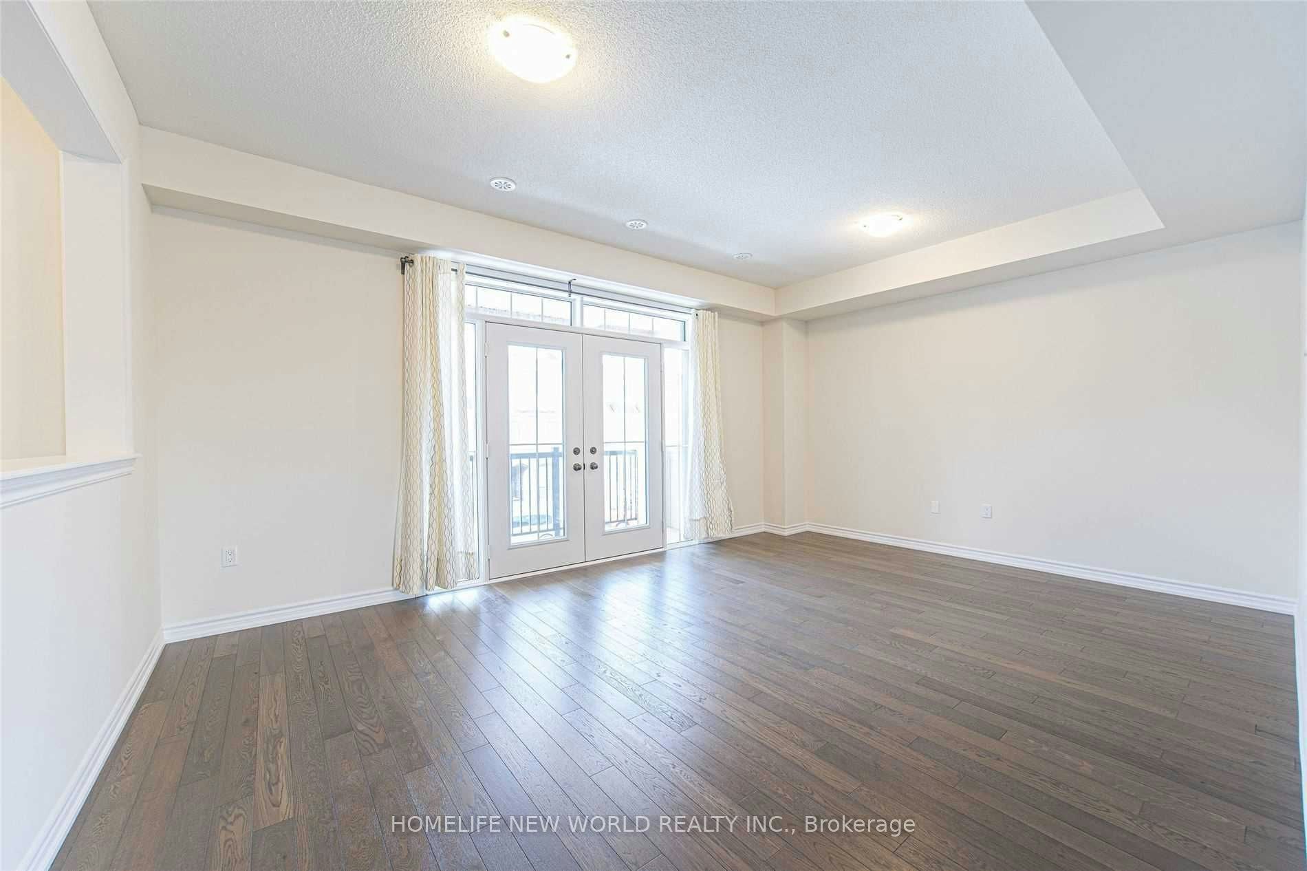 5 Delft Drive, Markham, ON, L6C 0Z3 - 2